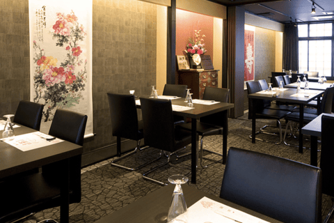 Kobe’s Top Restaurant Reservation for A5 Kobe Beef & Sushi Kobe Beef Special Meal Set (Sashimi & Sirloin Steak)