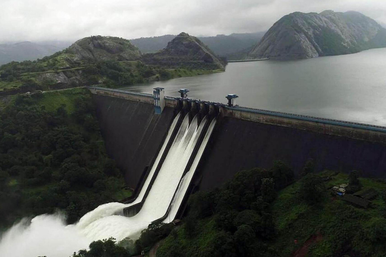 Visite nocturne mémorable de la station de montagne de Munnar (02 Nuits / 03 Jours)