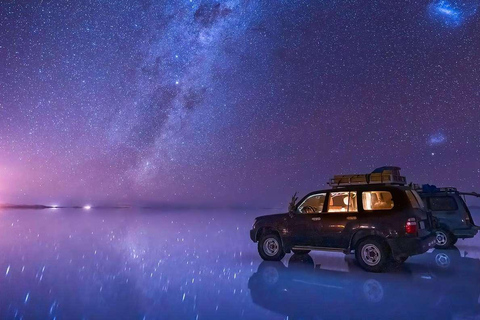 Uyuni Salt Flats: Sonnenuntergang + Sterne bei Nacht