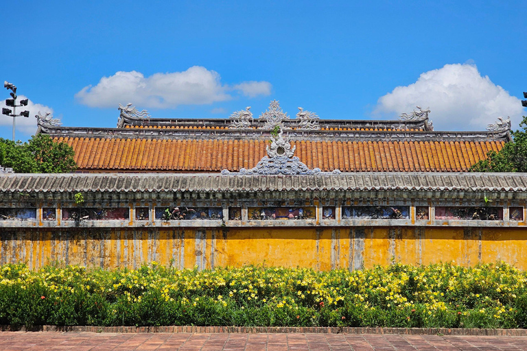 Hoi An to Hue day tour: return trip by private car