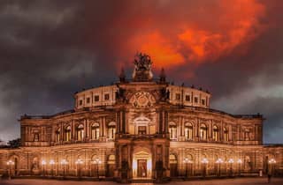 Dresden: Opernführung - Gruseliges und Übernatürliches