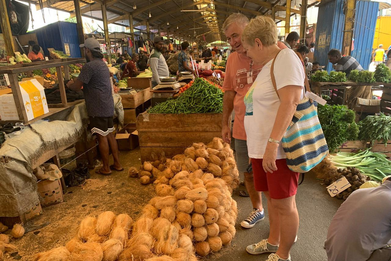 Colombo: Market Tour and Cooking Class with Meal