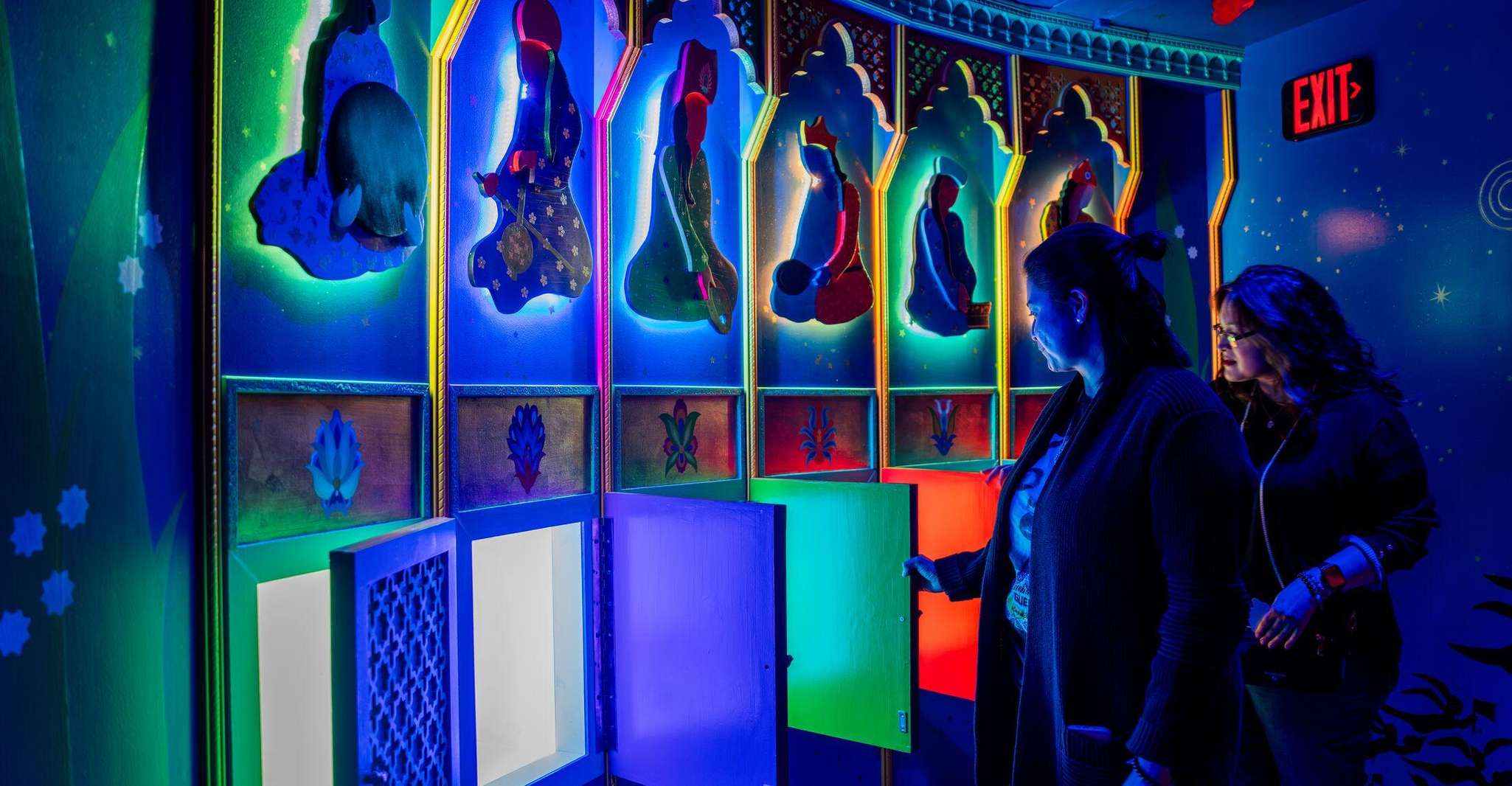 Houston: Meow Wolf - Radio Tave Ticket photo 7