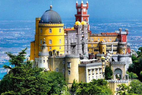 Sintra Tour: Pena Palace, Quinta da Regaleira, Cabo da Roca