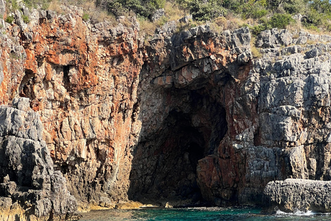 Paradiso Azzurro: Tour in barca della Grotta Azzurra e della Baia di Kotor