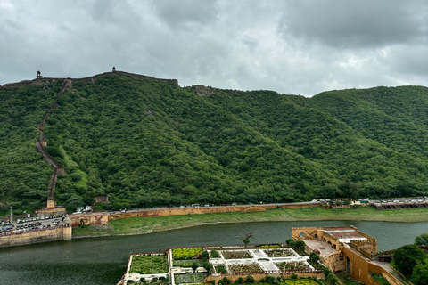 Jaipur: Passeio de bicicleta guiado pelo património de Amber com pequeno-almoçoCiclismo com café da manhã