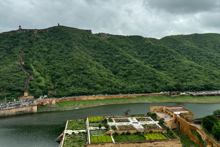 Jaipur: Passeio de bicicleta guiado pelo património de Amber com pequeno-almoçoCiclismo com café da manhã
