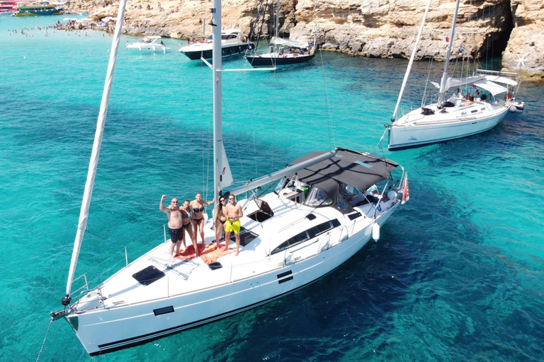 Från Valletta: Romantisk solnedgångskryssning på en segelbåt