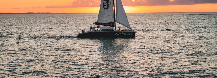Grace Bay : Excursion en catamaran de luxe Lady Grace au coucher du soleil