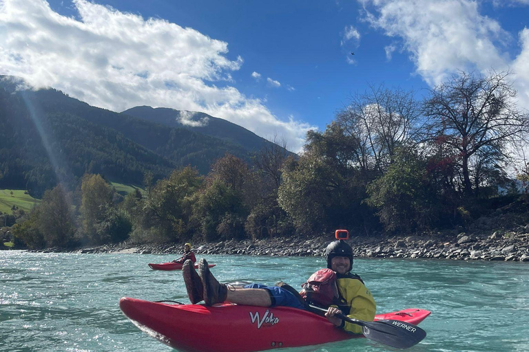 Graz: Excursión de prueba en kayak por el MurGraz: Excursión de prueba en kayak