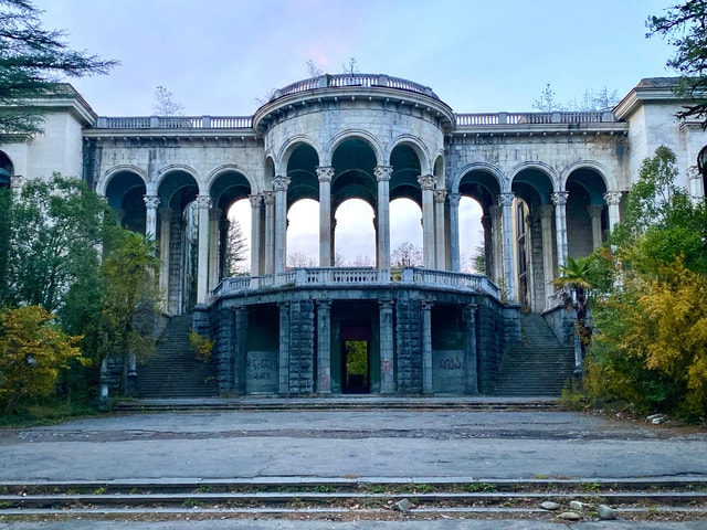 2 Daagse Reis naar Kutaisi, Tskaltubo & Canyons vanuit Tbilisi