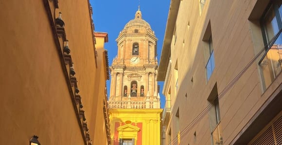 Málaga: Old Town Walking Tour & Local Life