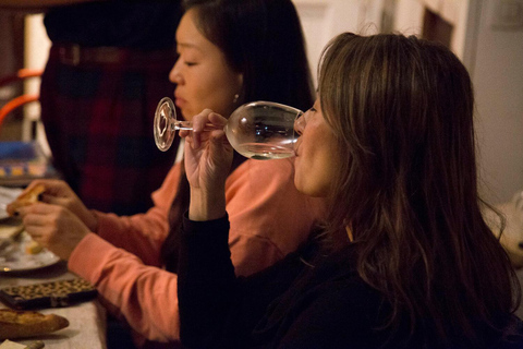 Paris: Prova de vinhos e queijos com um Chef Sommelier