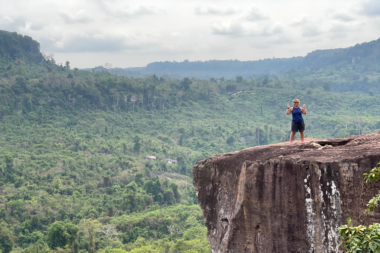 Siem Reap: Kulen Waterfall and 1000 Linga River TourPrivate-Tour: Kulen Waterfall and 1000 Linga River