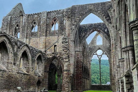 Desde Cardiff: Las Maravillas del Valle de Wye y más allá Tour de día completo