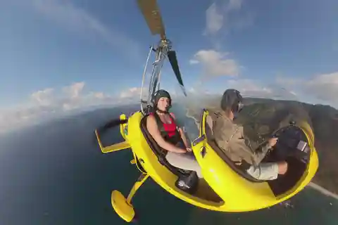 Oahu: Gyroplane Flight over North Shore of Oahu Hawaii