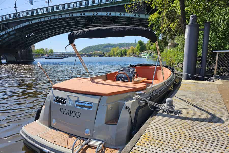 Private Bootstour Prag. Foto: GetYourGuide