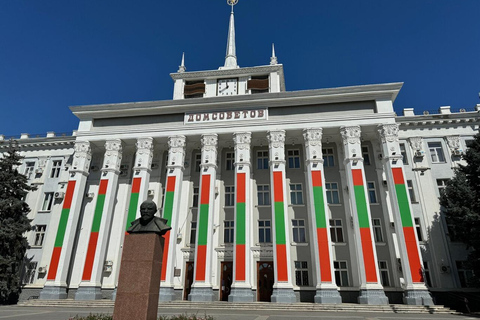 Chisinau: Private Guided Tour to Transnistria&amp;Wooden Church