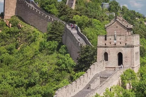 Beijing: Badaling Great Wall Tour or Entry Ticket option