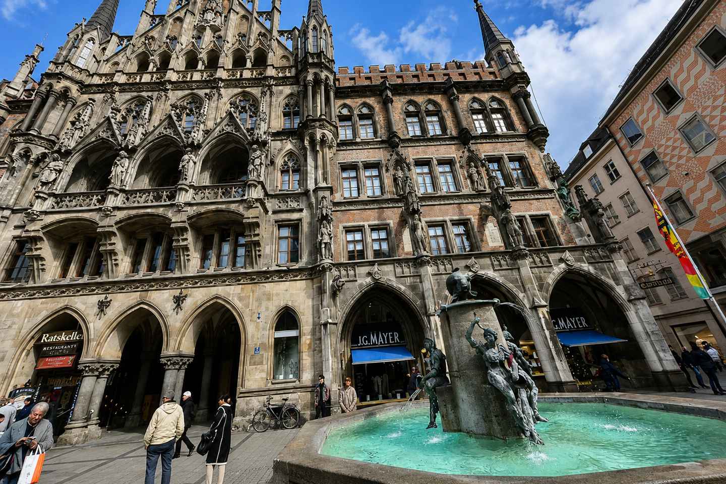 Munich: Old Town Highlights Tour with Audio Guide - Munich: Old Town Highlights Tour with Audio Guide
