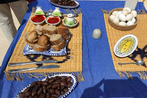 Djerba: Valera Farm, Local Food Tasting, and UNESCO World Heritage Site Djerba: Valera Farm, Local Wine Tasting, and UNESCO Monument