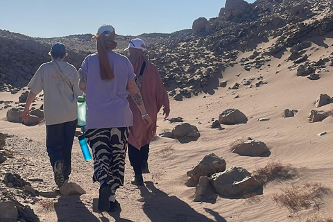 Hurghada: Hiking , dinner & stargazing Advanced hiking tour & camel ride