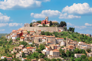 From Pula/Medulin: Istria in 1 Day Tour with Truffle tasting