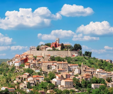 From Rovinj: Rovinj, Motovun and Grožnjan Day Tour