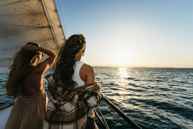 Seattle: Tall Sailboat Sunset Harbor Cruise