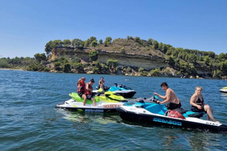 Marseille: Jet ski tours from Châteauneuf-les-Martigues Option 4: 3-hour hike – L'Escapade, Marseille & Côte Bleue