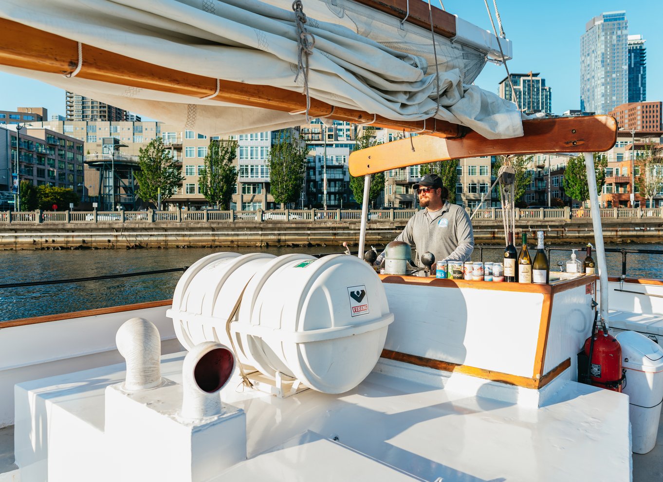 Seattle: Tall Sailboat Sunset Harbor Cruise
