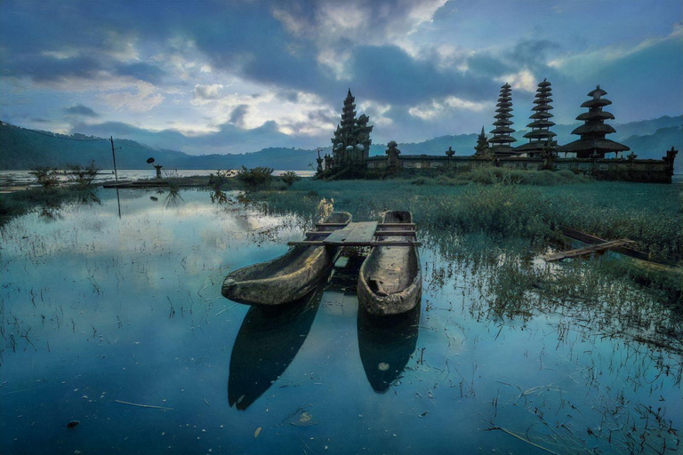 Bali-Munduk: Jungle Trek, Canoe & Bamboo Weaving Class Tamblingan Jungle Trek, Canoe & Bamboo Weaving Class