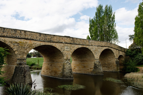 Hobart: 2 Day Bruny Island Escape & Port Arthur with Devils