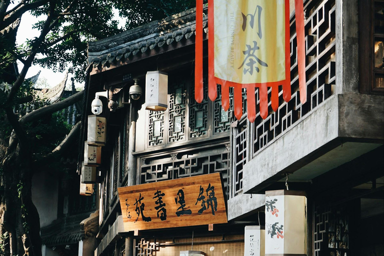 2-Day Chengdu & Mount Qingcheng Heritage Tour