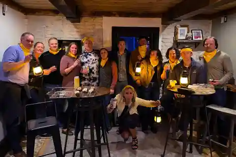 Golden Ghosts & Spirits Haunted Pub Crawl Tour