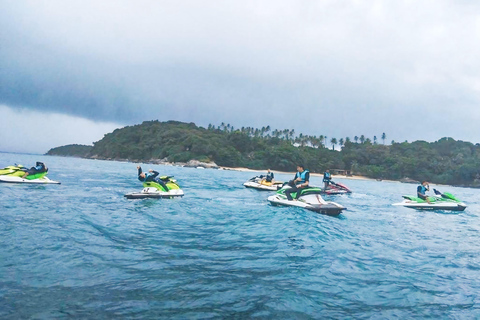 Phuket: Jet Ski Tour Patong Beach with 9 Check-in Points Have fun with a trip to 9 check-in points on Phuket Island.