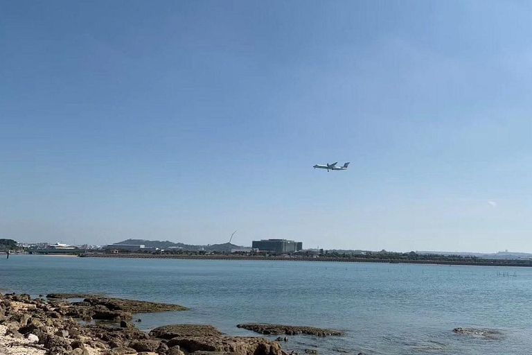 Naha: Guided Walking Tour with Street Food Tastings