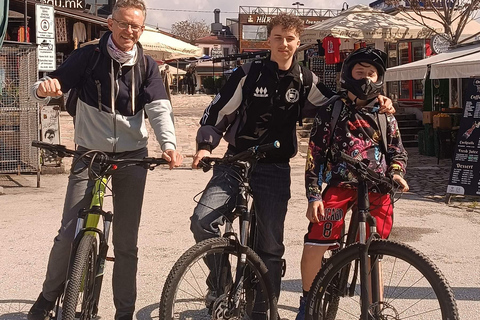 Skopje: Bike and Brunch Experience