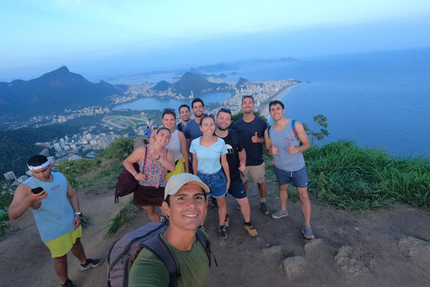 Rio de Janeiro:Wandeling met twee broers, mooiste uitzicht van RioTwo Brothers Trail in Vidigal, mooiste uitzicht op Rio