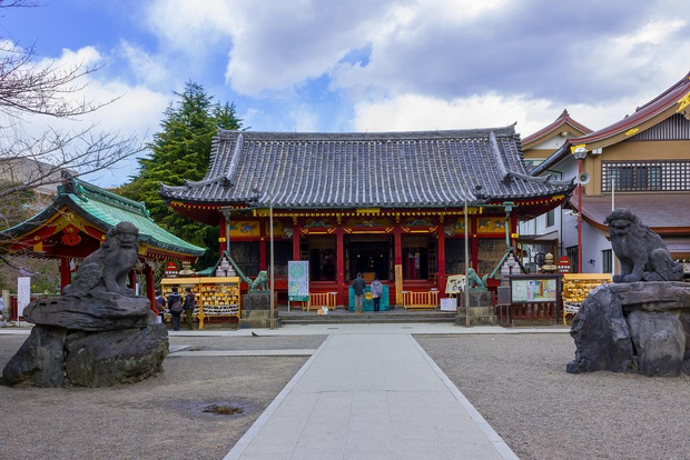Tokio: Führung zum Asakusa-Schrein und zum Yanaka-Friedhof