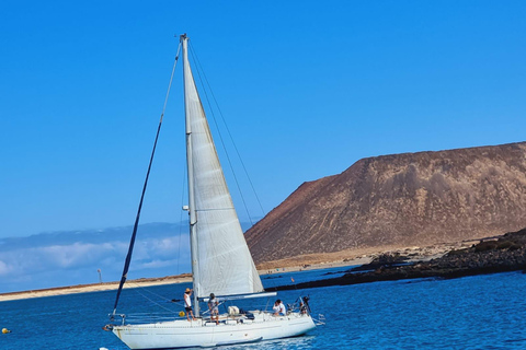 Fuerteventura: Sailing Experience - Sail with us to Isla de Lobos