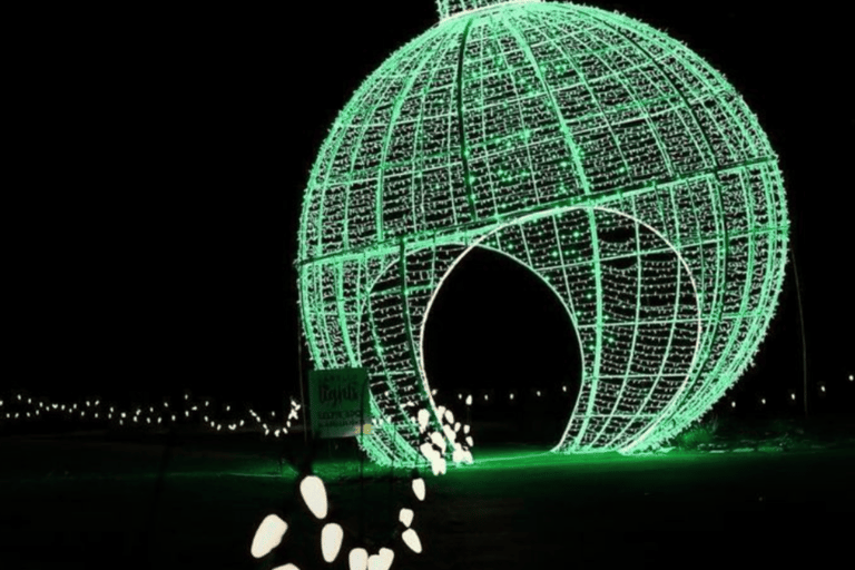 Derry, NH: LaBelle Lights Holiday Light Show Entry Ticket