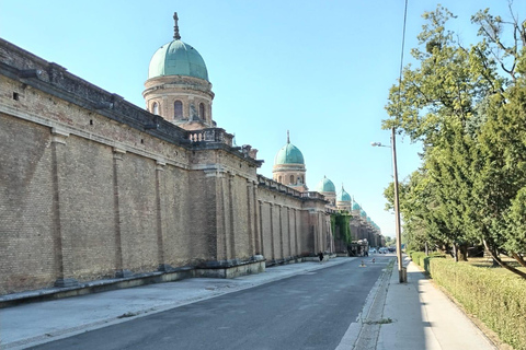 Zagreb: Mirogoj Cemetery & Medvedgrad Castle Echoes of Time: Mirogoj & Medvedgrad