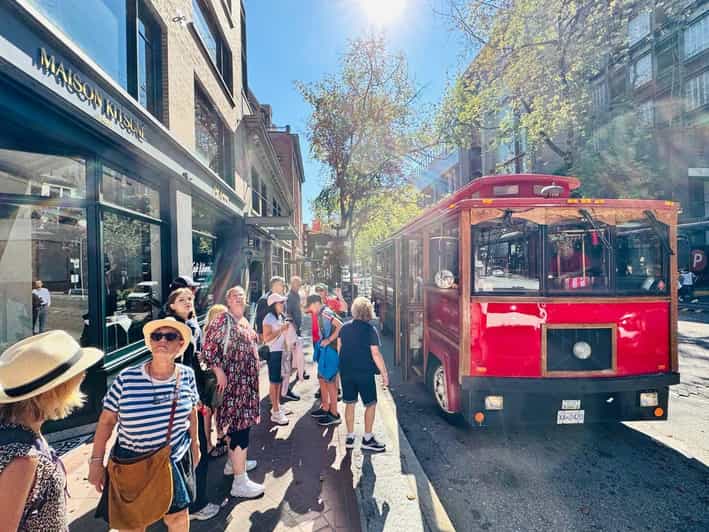 Vancouver: City & Granville Island Sightseeing Trolley Tour