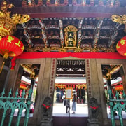 Singapore: Guided Walking Tour of Chinatown & Botanic Garden