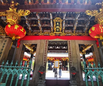 Singapore: Guided Walking Tour of Chinatown & Botanic Garden