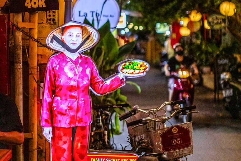 Hoi An Bites Food Tour with 15+ Tastings