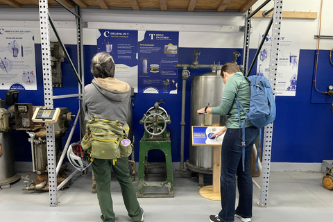 Brooklyn: Brooklyn Seltzer Museum & Factory Tour & Tasting