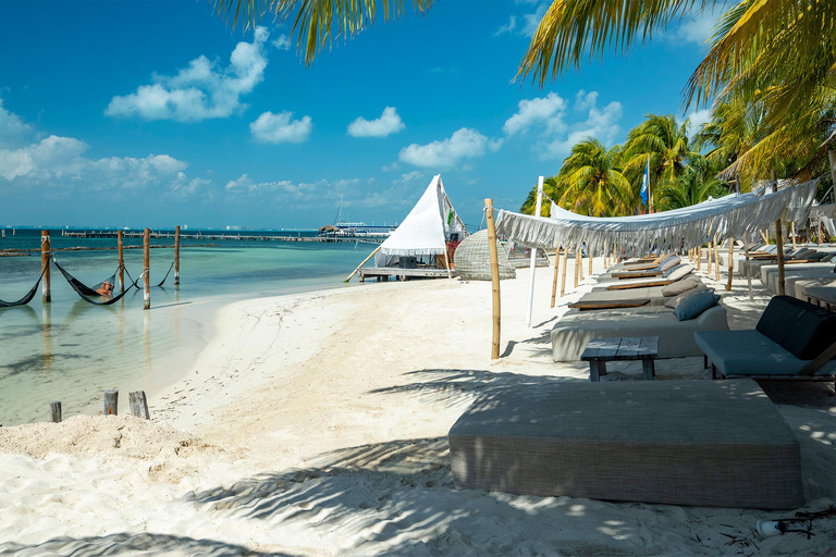 Van Riviera maya; catamaran alleen voor volwassenen naar isla mujeres