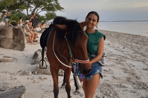 Gili Trawangan: Horse Riding on the Beach 30 Minutes